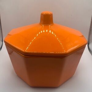 Vintage Orange serving bowl Calif USA Pottery w/lid. 6” across. Octagon